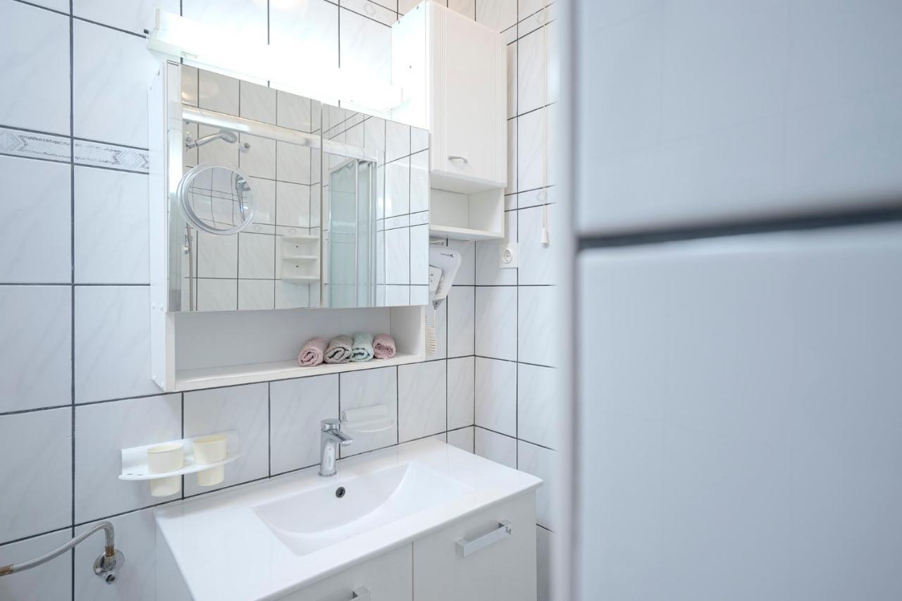 Apartment Nela Kalina เยลซา ภายนอก รูปภาพ