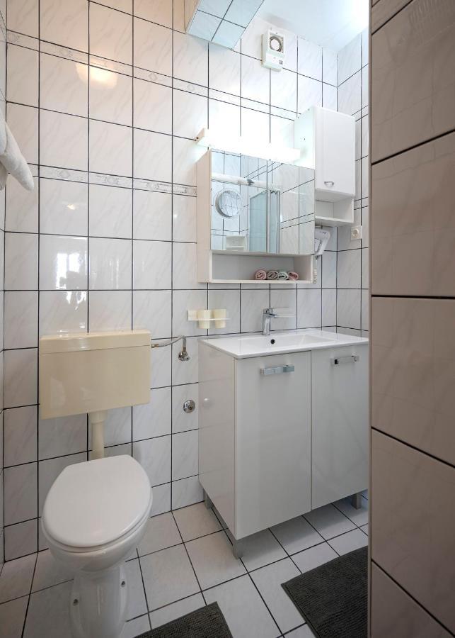 Apartment Nela Kalina เยลซา ภายนอก รูปภาพ