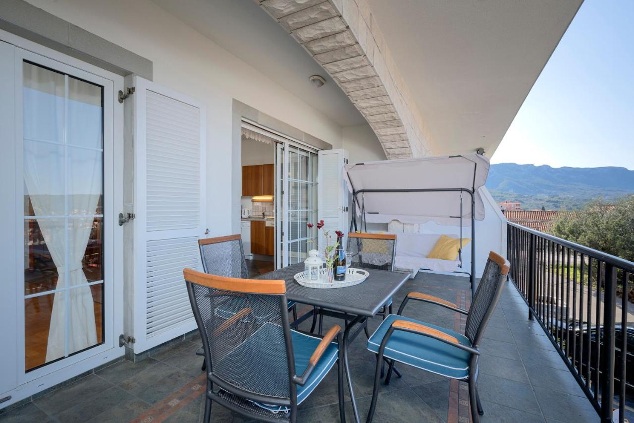 Apartment Nela Kalina เยลซา ภายนอก รูปภาพ