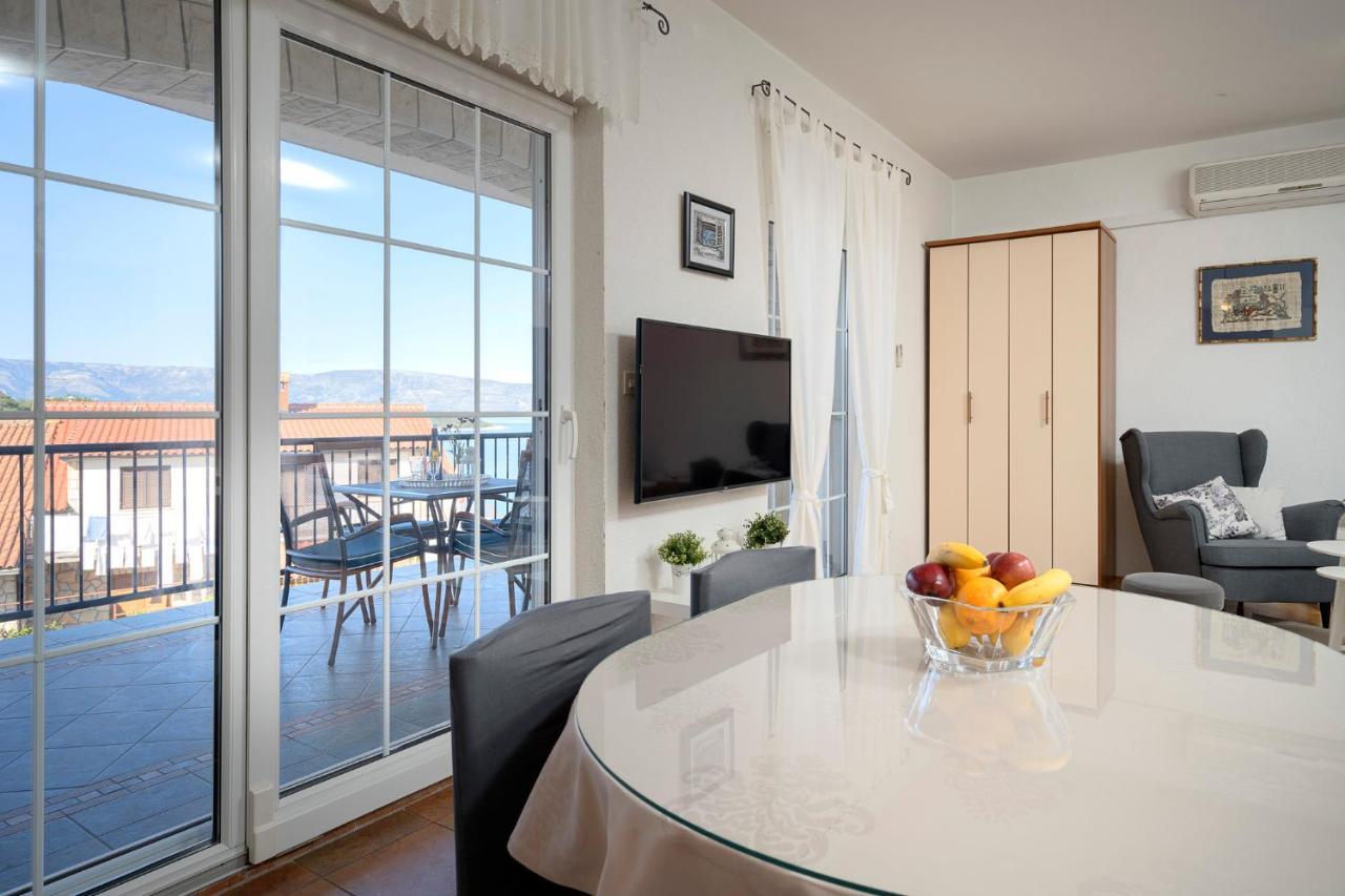 Apartment Nela Kalina เยลซา ภายนอก รูปภาพ