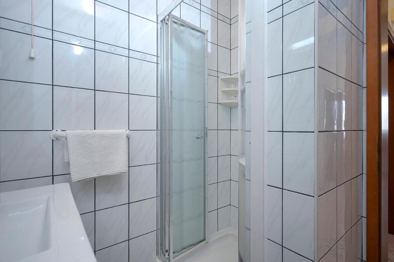 Apartment Nela Kalina เยลซา ภายนอก รูปภาพ